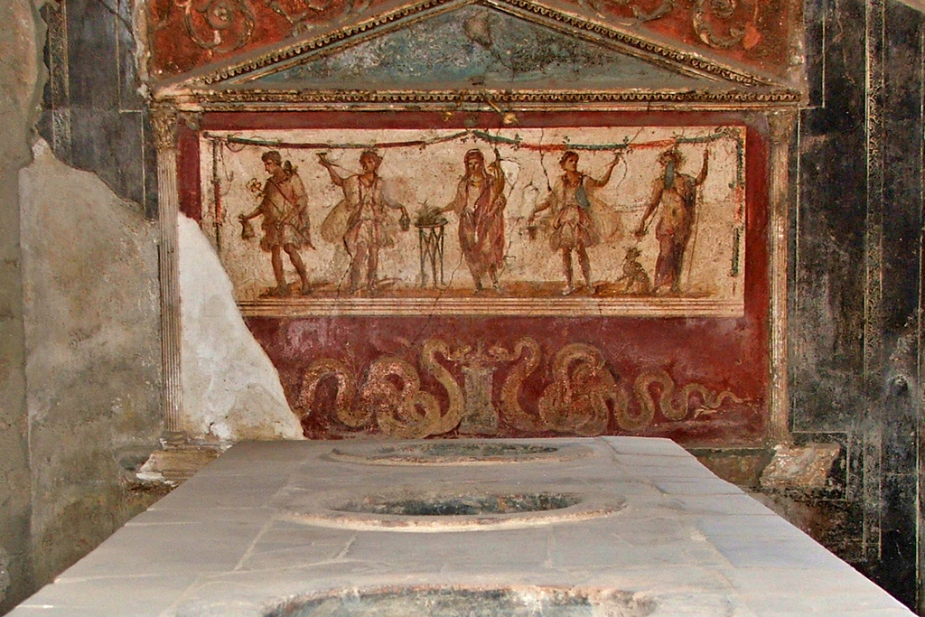 Visit Pompeii ruins